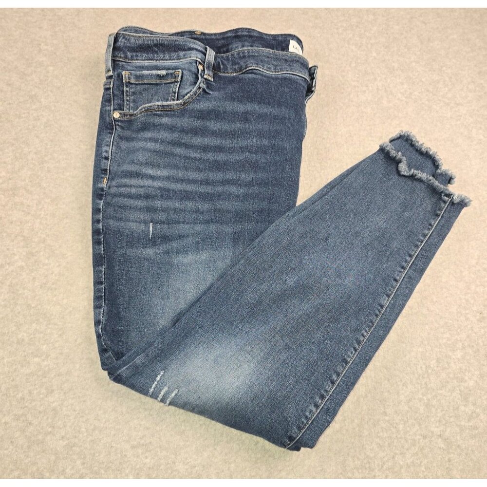 Lane Bryant Flex Magic Waistband Distressed High-rise Skinny Size 28 - Picture 4 of 7